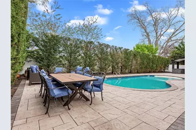250 N 5th Street, Lindenhurst, NY 11757 - Photo 6