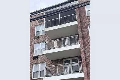 110 Brooklyn Avenue #3Q, Freeport, NY 11520 - Photo 2