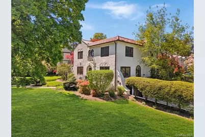 62 Broadfield Road, New Rochelle, NY 10804 - Photo 2