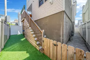 83 California St, Long Beach, NY 11561 - Photo 4