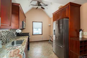48 Hommell St, Valley Stream, NY 11580 - Photo 10