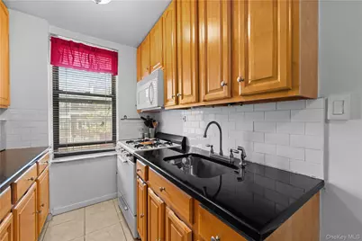 67-30 Dartmouth Street #2S, Forest Hills, NY 11375 - Photo 6