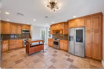 47 Laurie Boulevard, Bethpage, NY 11714 - Photo 10