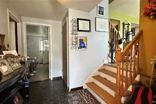 42 Kenwood Ave, Massapequa, NY 11758 - Photo 2