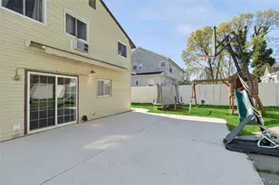 346 Avenue C, Ronkonkoma, NY 11779 - Photo 28