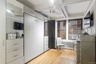 457 W 57th St, New York, NY 10019 - Photo 2