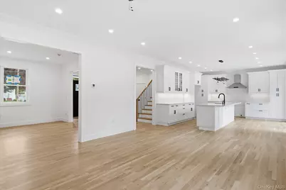 218 W Tyler Avenue, Miller Place, NY 11764 - Photo 14
