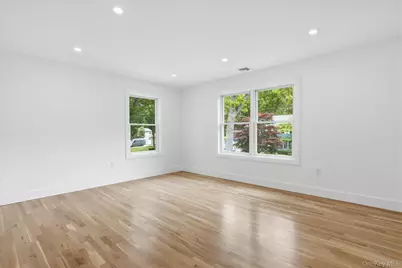 218 W Tyler Avenue, Miller Place, NY 11764 - Photo 24