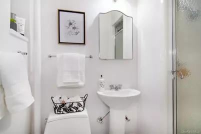 4 Midland Gardens #3J, Bronxville, NY 10708 - Photo 14