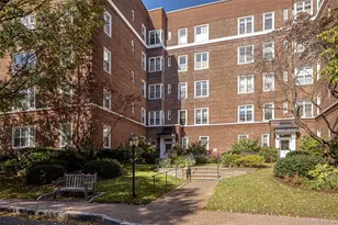 4 Midland Gardens, Bronxville, NY 10708 - Photo 24