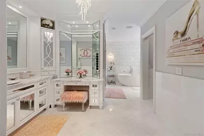 471 Woodbury, Cold Spring Harbor, NY 11724 - Photo 16