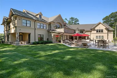471 Woodbury, Cold Spring Harbor, NY 11724 - Photo 34