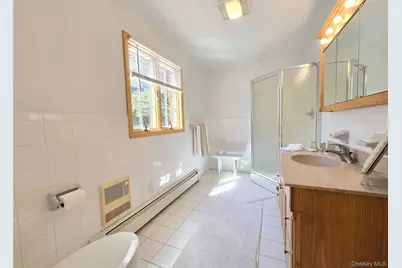 102 McConnell Avenue, Bayport, NY 11705 - Photo 20