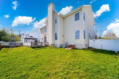 2723 Colonial Drive, New Windsor, NY 12553 - Photo 46
