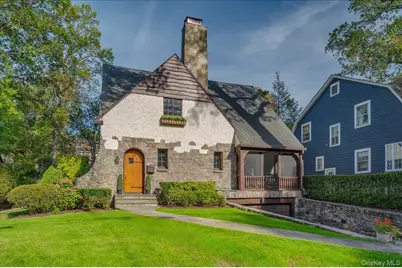 15 Kingsbury Road, New Rochelle, NY 10804 - Photo 2