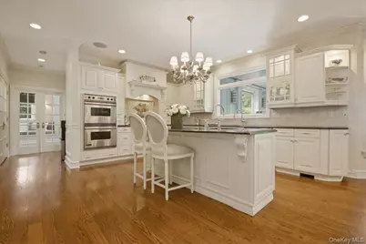 9 Godfrey Lane, Huntington, NY 11743 - Photo 16