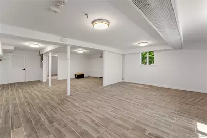 128 Moorland Drive, Scarsdale, NY 10583 - Photo 18