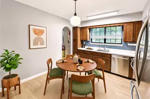 164 Somerset Dr, Suffern, NY 10901 - Photo 12