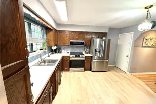 164 Somerset Dr, Suffern, NY 10901 - Photo 8