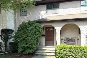 164 Somerset Dr, Suffern, NY 10901 - Photo 4