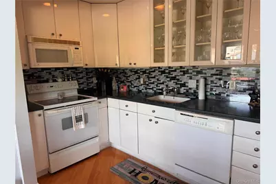 332 Richard Court, Pomona, NY 10970 - Photo 8