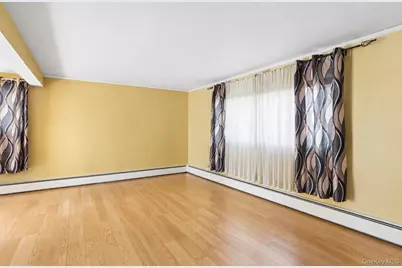 6 Clarke Street, Brentwood, NY 11717 - Photo 2