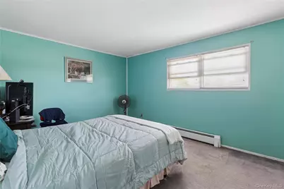 6 Clarke Street, Brentwood, NY 11717 - Photo 12