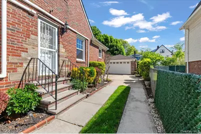 183-41 Dalny Road, Jamaica, NY 11432 - Photo 24
