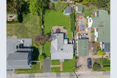 77 Point Street, South Jamesport, NY 11970 - Photo 18