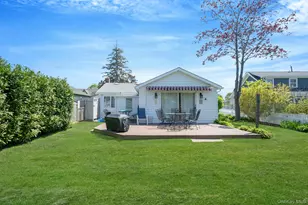77 Point St, South Jamesport, NY 11970 - Photo 8