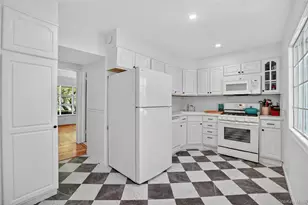 29 Newkirk Rd, Yonkers, NY 10710 - Photo 10