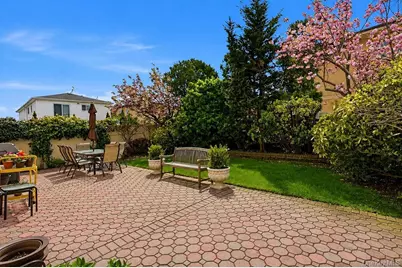 78-06 160th Avenue, Howard Beach, NY 11414 - Photo 32
