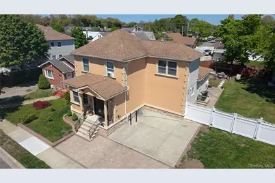 29 Colonial Avenue, Freeport, NY 11520 - Photo 28