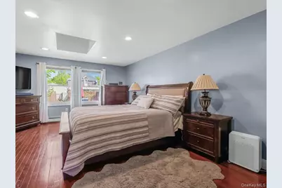 29 Colonial Avenue, Freeport, NY 11520 - Photo 16