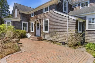 517 Montauk Hwy, East Quogue, NY 11942 - Photo 26