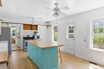 517 Montauk Highway, East Quogue, NY 11942 - Photo 8