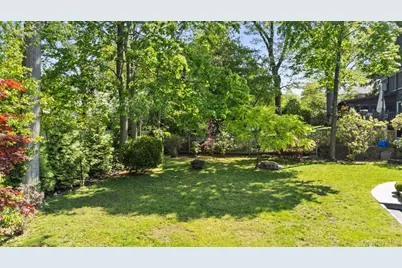 209 Storer Avenue, New Rochelle, NY 10801 - Photo 28