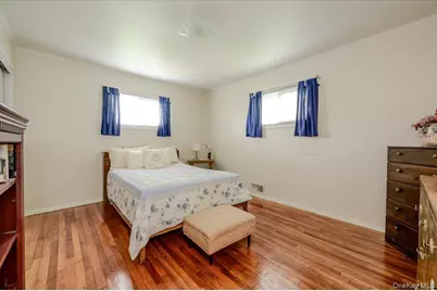 18 Kelly Place, Deer Park, NY 11729 - Photo 10