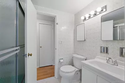 67 Old Country Road, New Rochelle, NY 10804 - Photo 22