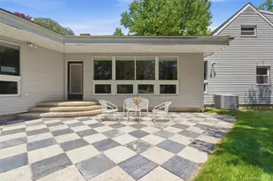 67 Old Country Rd, New Rochelle, NY 10804 - Photo 26