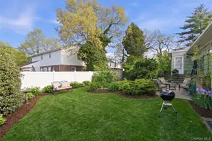 432 Maryland Ave, Freeport, NY 11520 - Photo 18