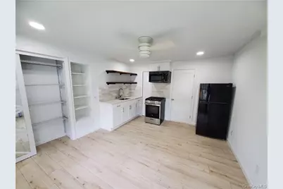 11 Franklin Avenue #4, Pearl River, NY 10965 - Photo 4