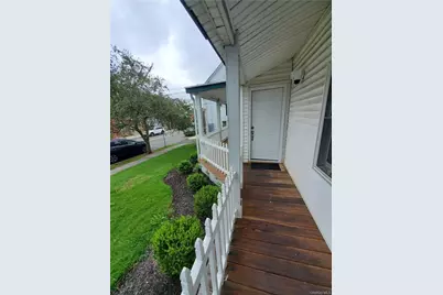 11 Franklin Avenue #4, Pearl River, NY 10965 - Photo 2