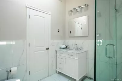 41 Country Dr N, New York, NY 10314 - Photo 20