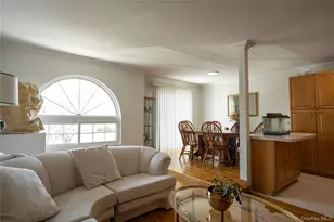 41 Country Dr N, New York, NY 10314 - Photo 10