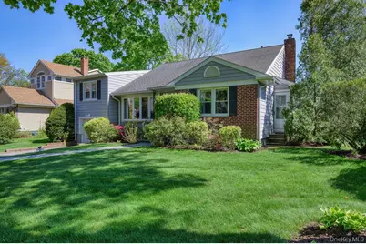 25 Frederick Lane, Scarsdale, NY 10583 - Photo 4