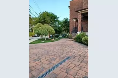 127-22 Kew Gardens Road, Kew Gardens, NY 11415 - Photo 4