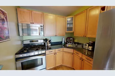 2261 Palmer Avenue #2N, New Rochelle, NY 10801 - Photo 4