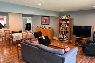 49 Flagstone Ln, Westbury, NY 11590 - Photo 8