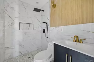 284 15th St, West Babylon, NY 11704 - Photo 14